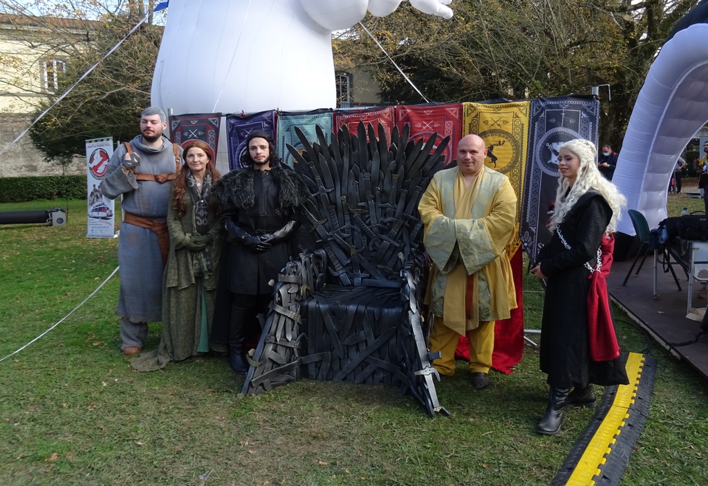 techniki malarskie i śmieszne wypadki z farbą Cosplay